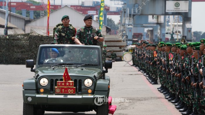 Seorang Pengamat Militer Mempertanyakan Wacana Bahwa \’Pangab\’ Mempercepat Pensiun Demi Keamanan Pemilu.