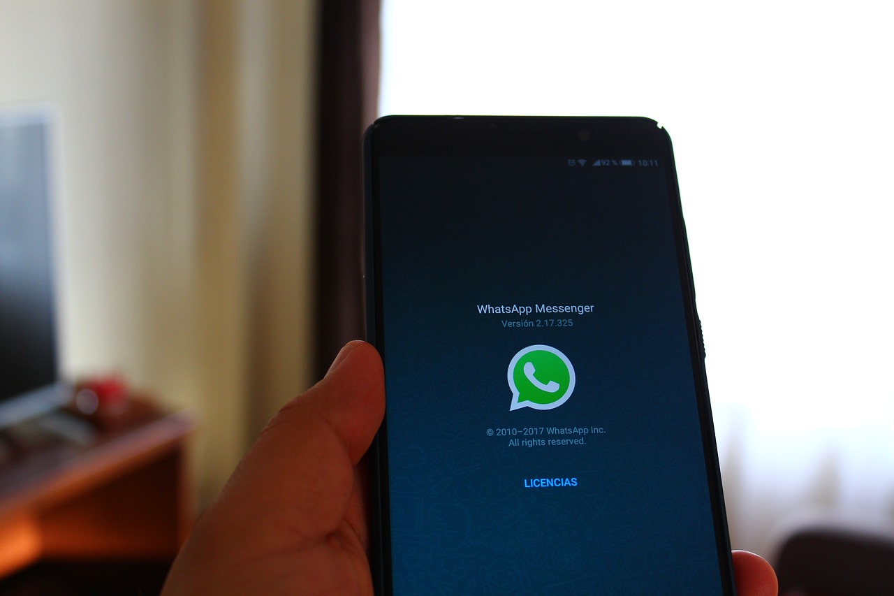 WhatsApp: Keamanan dan Privasi di Era Digital