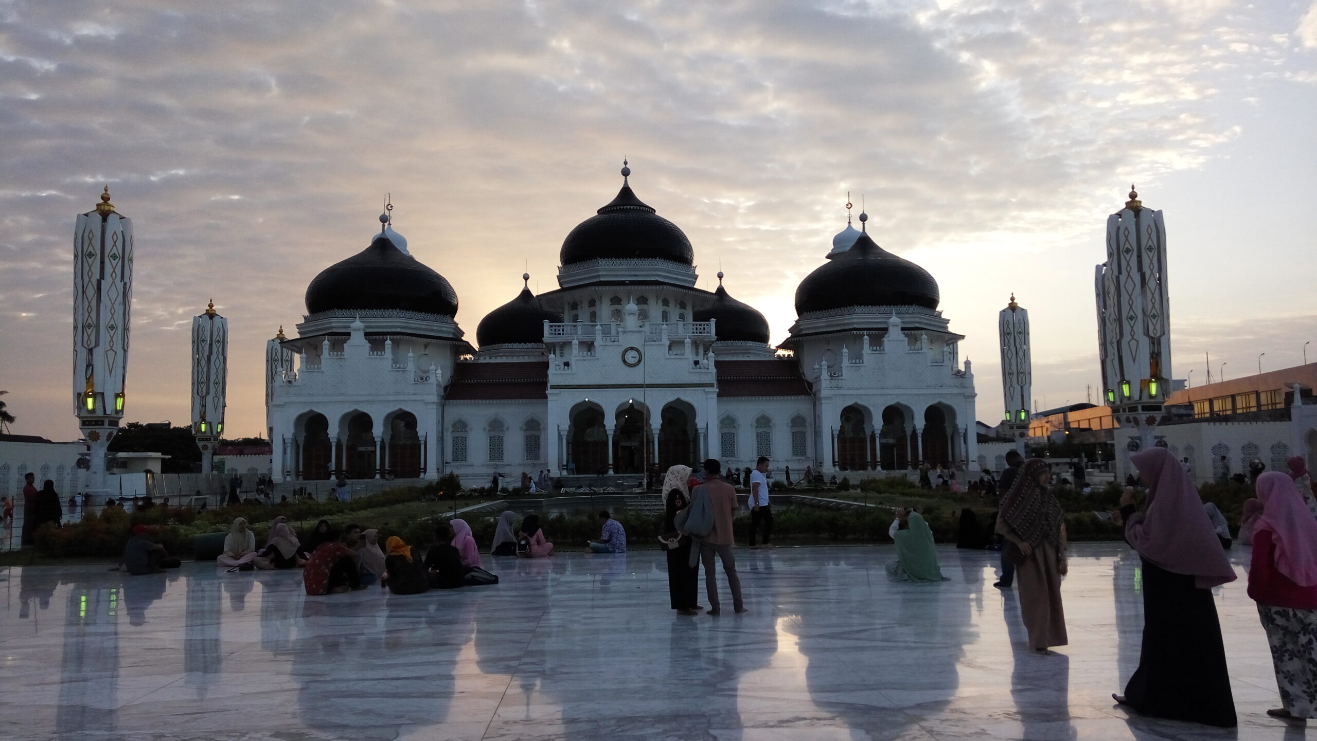 Wisata Sejarah Aceh: Masjid Tertua dan Benteng Bersejarah